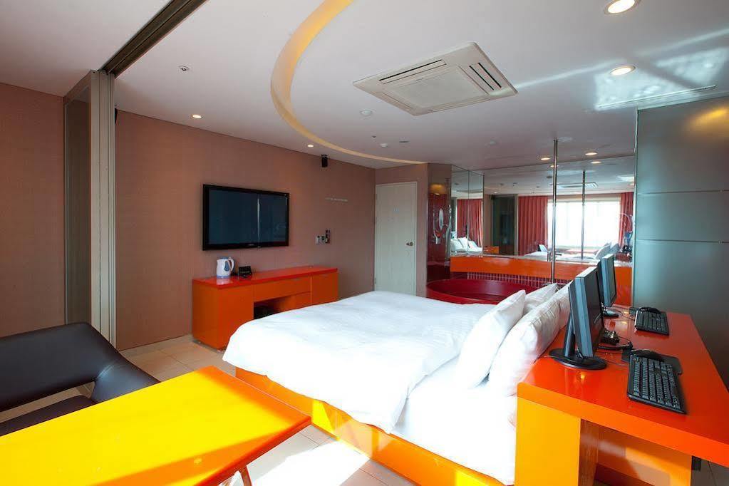 Yeongdeungpo Lifestyle F Hotel Seoul Exterior foto