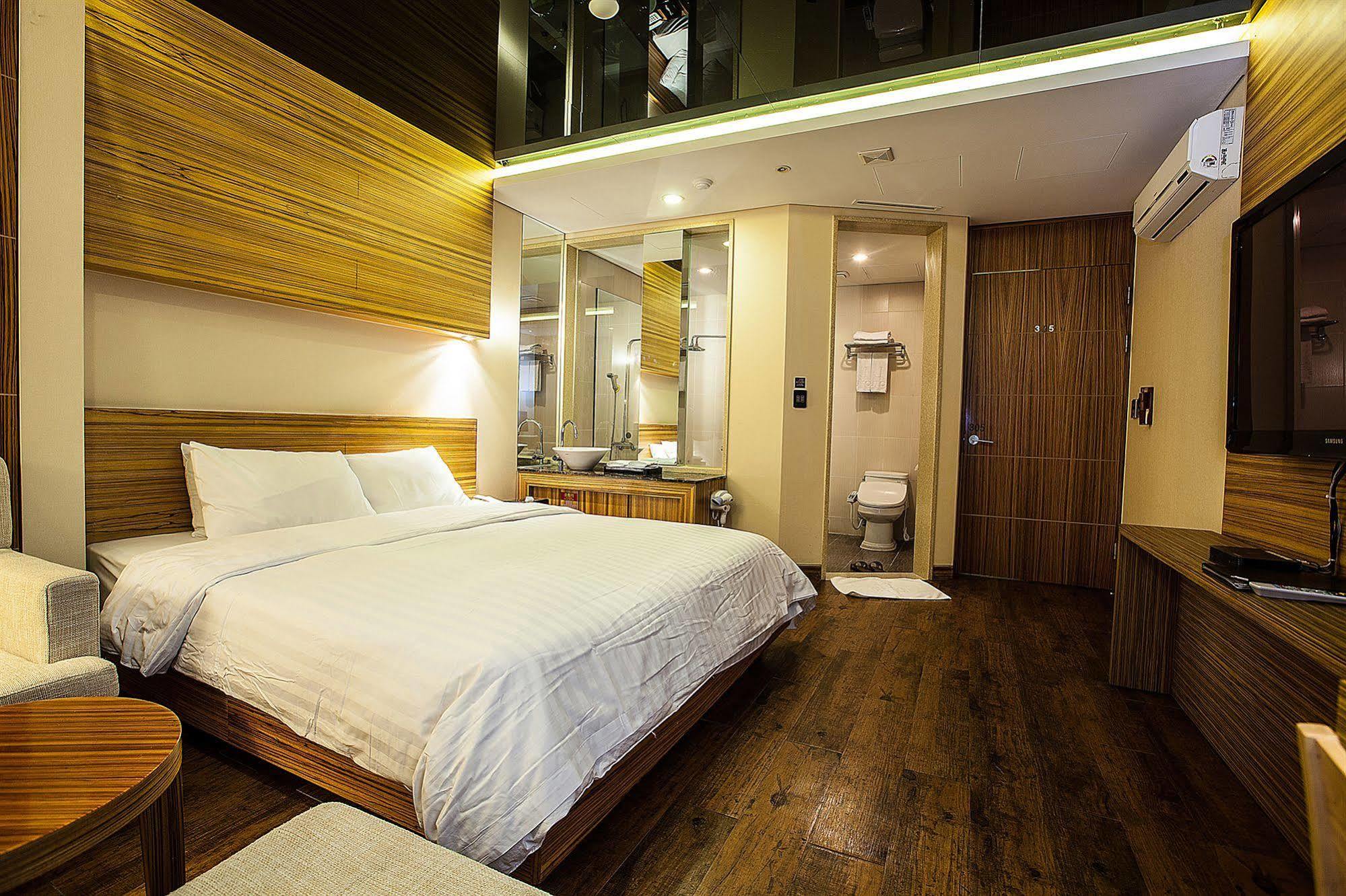 Yeongdeungpo Lifestyle F Hotel Seoul Exterior foto