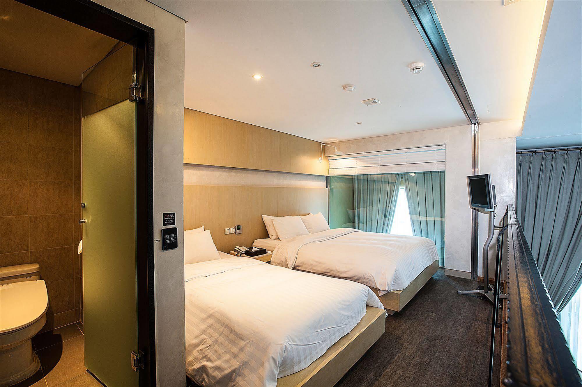 Yeongdeungpo Lifestyle F Hotel Seoul Exterior foto